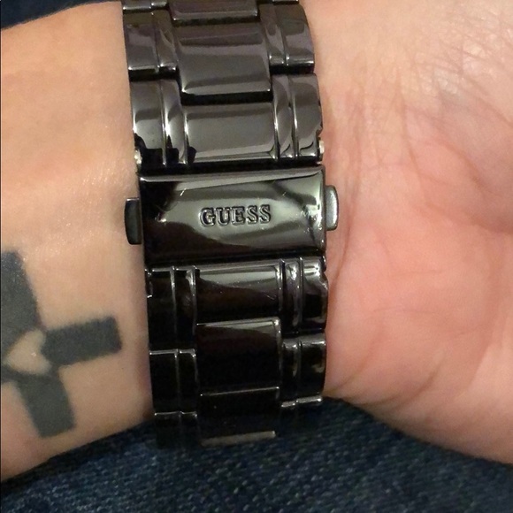 Guess watch - Picture 3 of 4